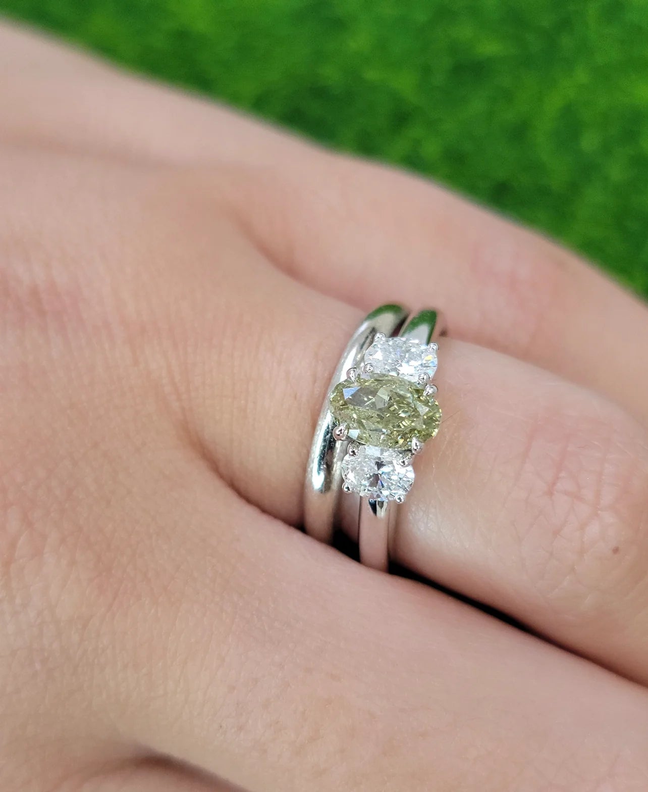 1.01 ct 'Chameleon' Diamond Oval Gia Ring