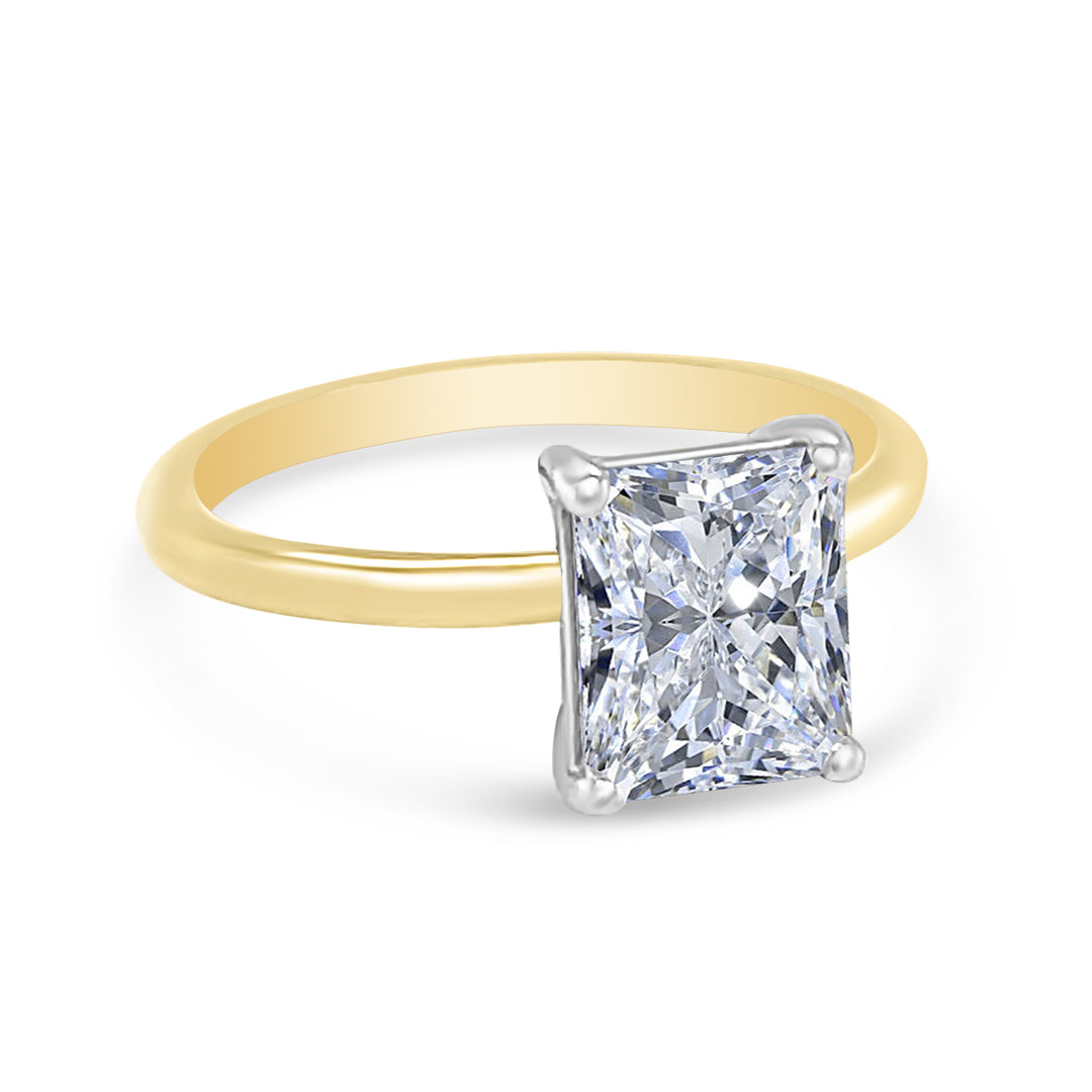 Solitaire Engagement Ring with Radiant Cut Diamond