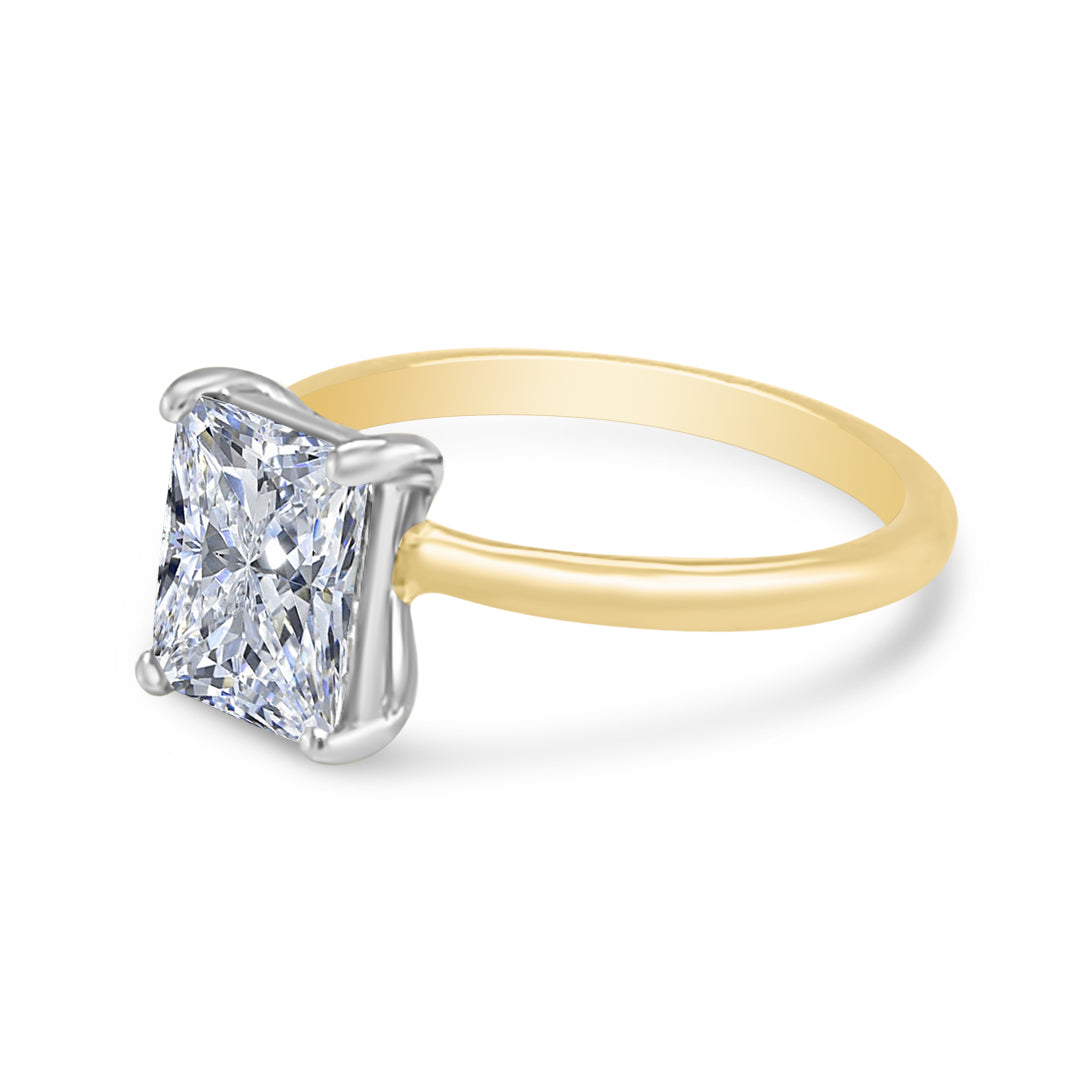 Solitaire Engagement Ring with Radiant Cut Diamond